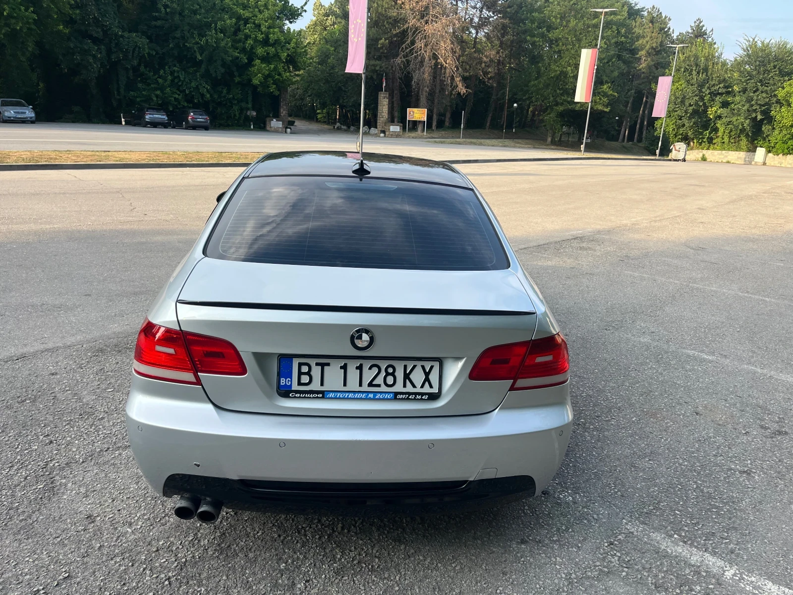 BMW 325 Обслужен* Регистриран* Навигация* Кожа* Ръчка* N52, снимка 4 - Автомобили и джипове - 55506462