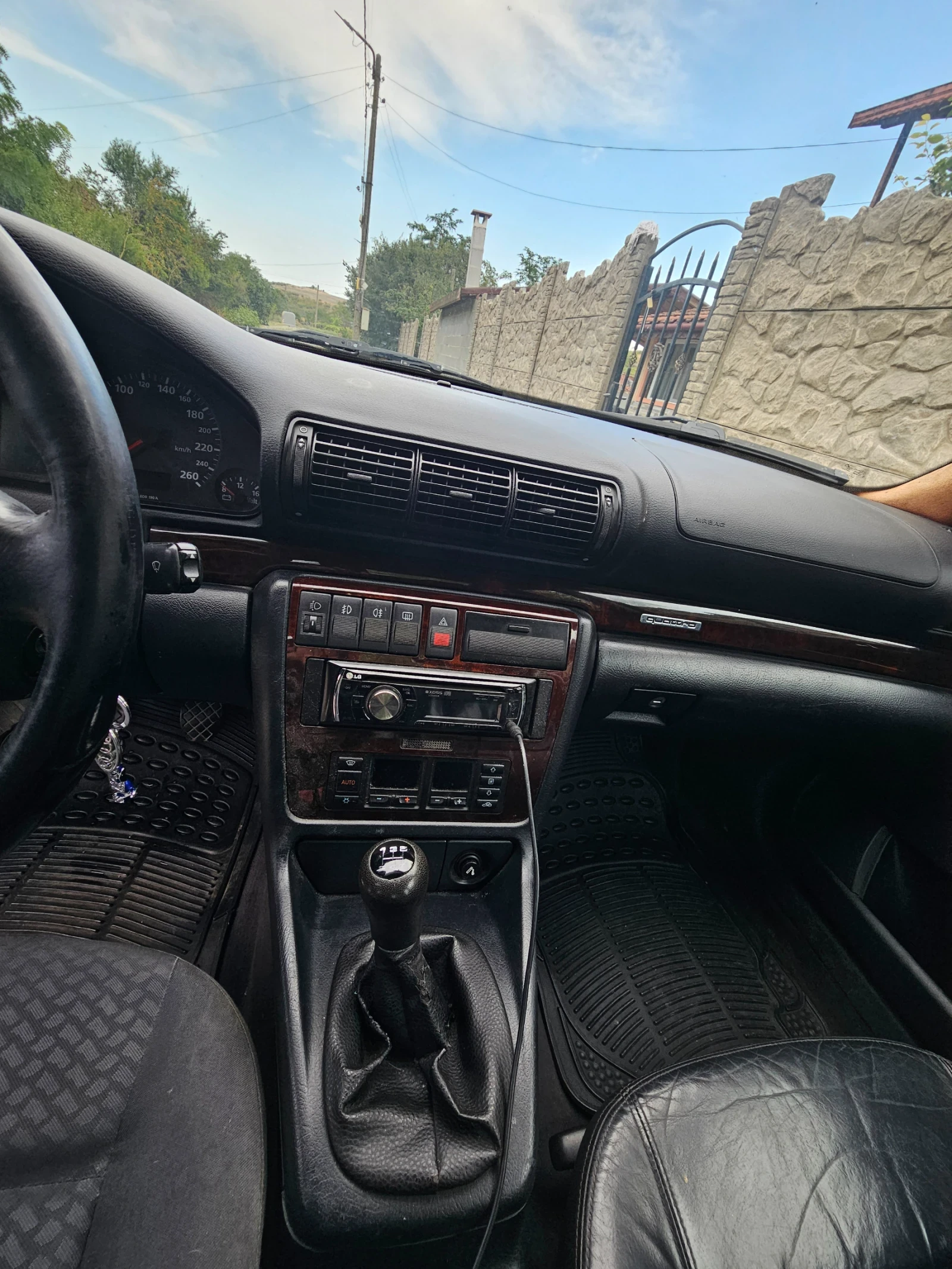 Audi A4 1.8TQ, снимка 7 - Автомобили и джипове - 55837375