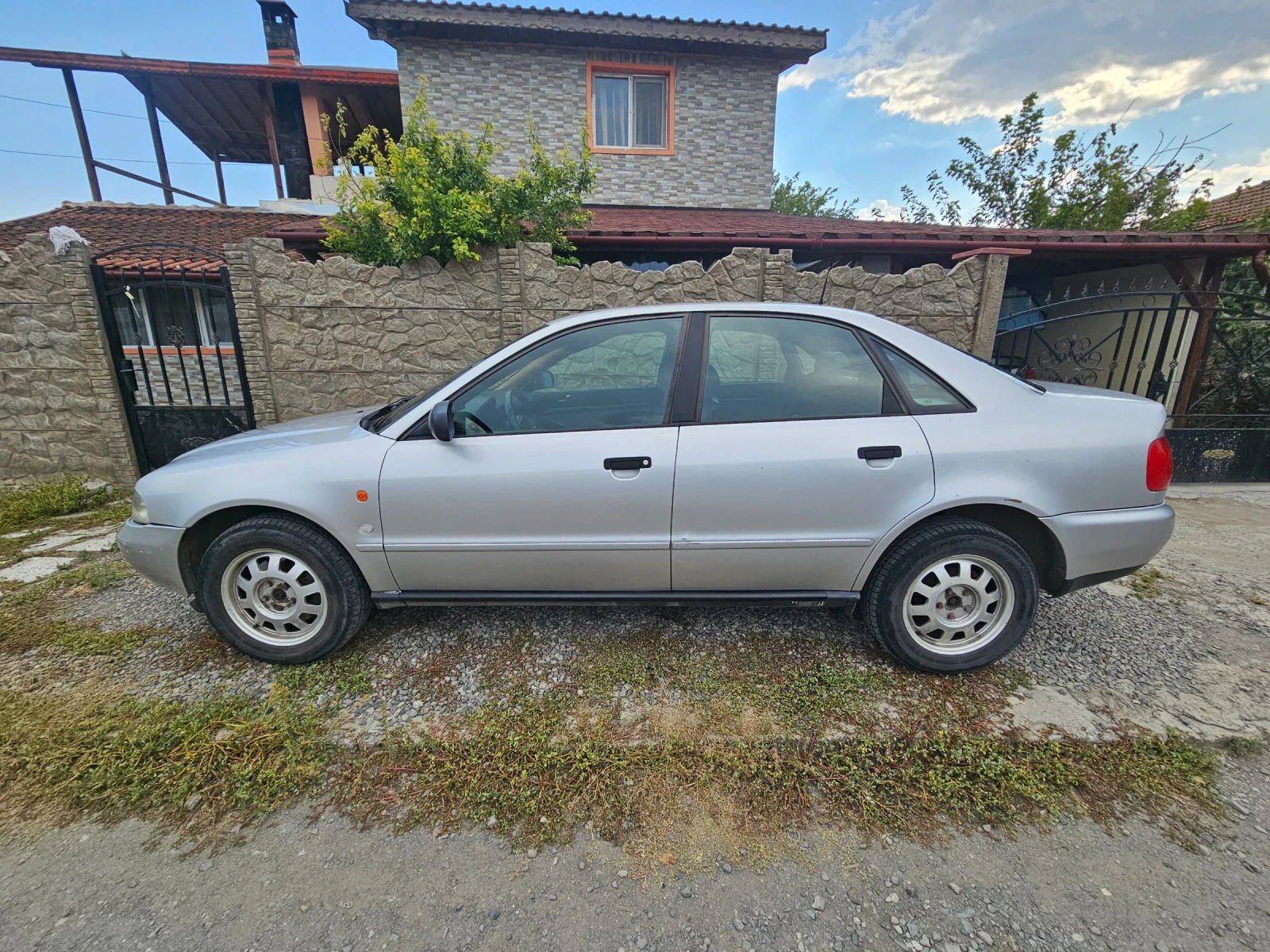Audi A4 1.8TQ, снимка 5 - Автомобили и джипове - 55837375
