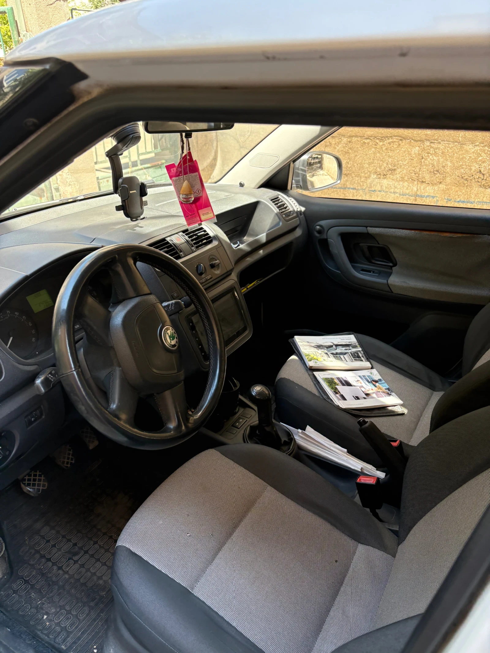 Skoda Fabia Комби, снимка 14 - Автомобили и джипове - 56106336