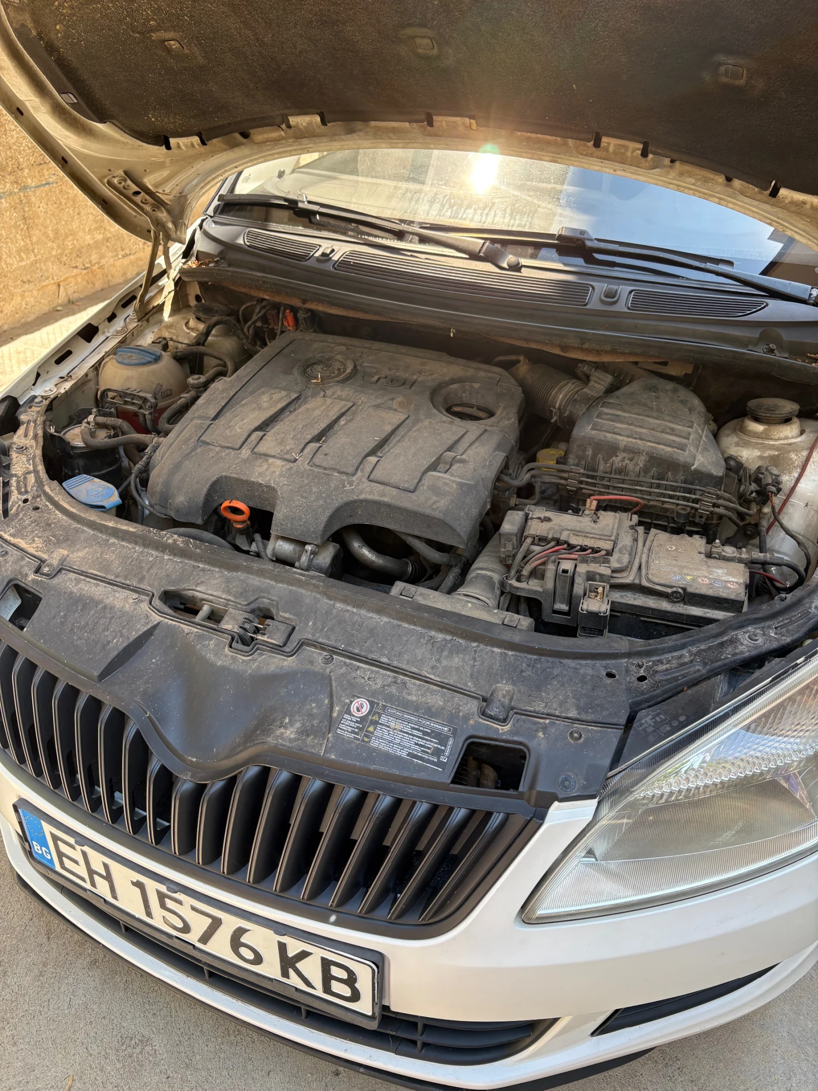 Skoda Fabia Комби, снимка 5 - Автомобили и джипове - 56106336