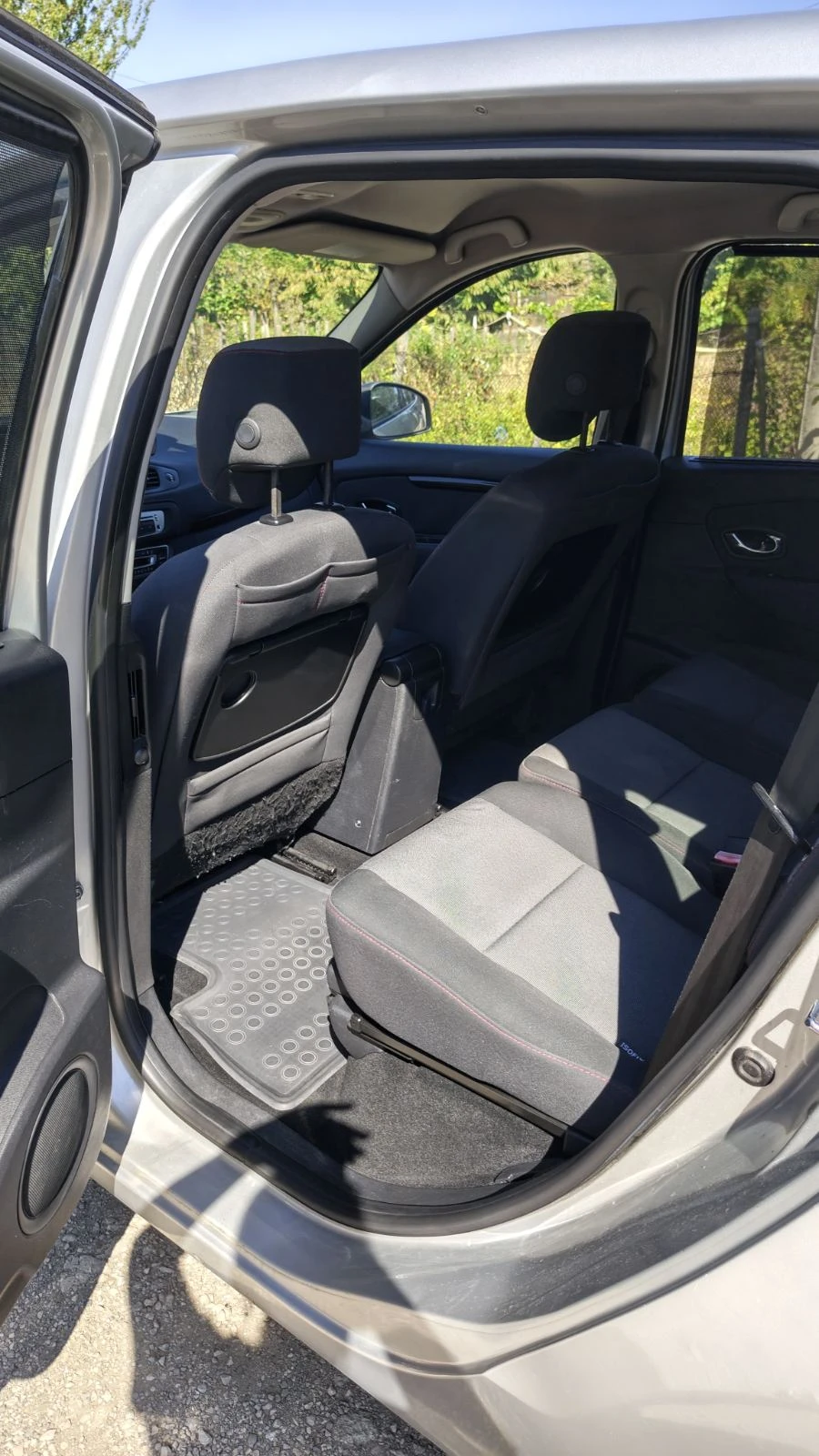 Renault Scenic 1, 2 TCe, снимка 8 - Автомобили и джипове - 56116446