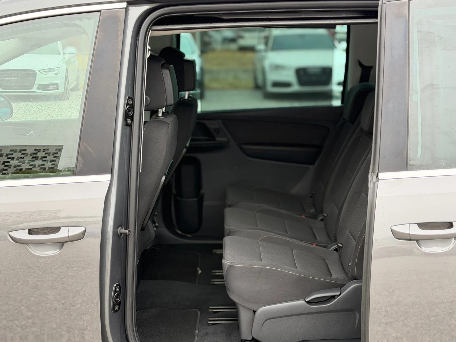 Seat Alhambra 2.0TDI * Нов внос* * Камера* , снимка 9 - Автомобили и джипове - 56261189