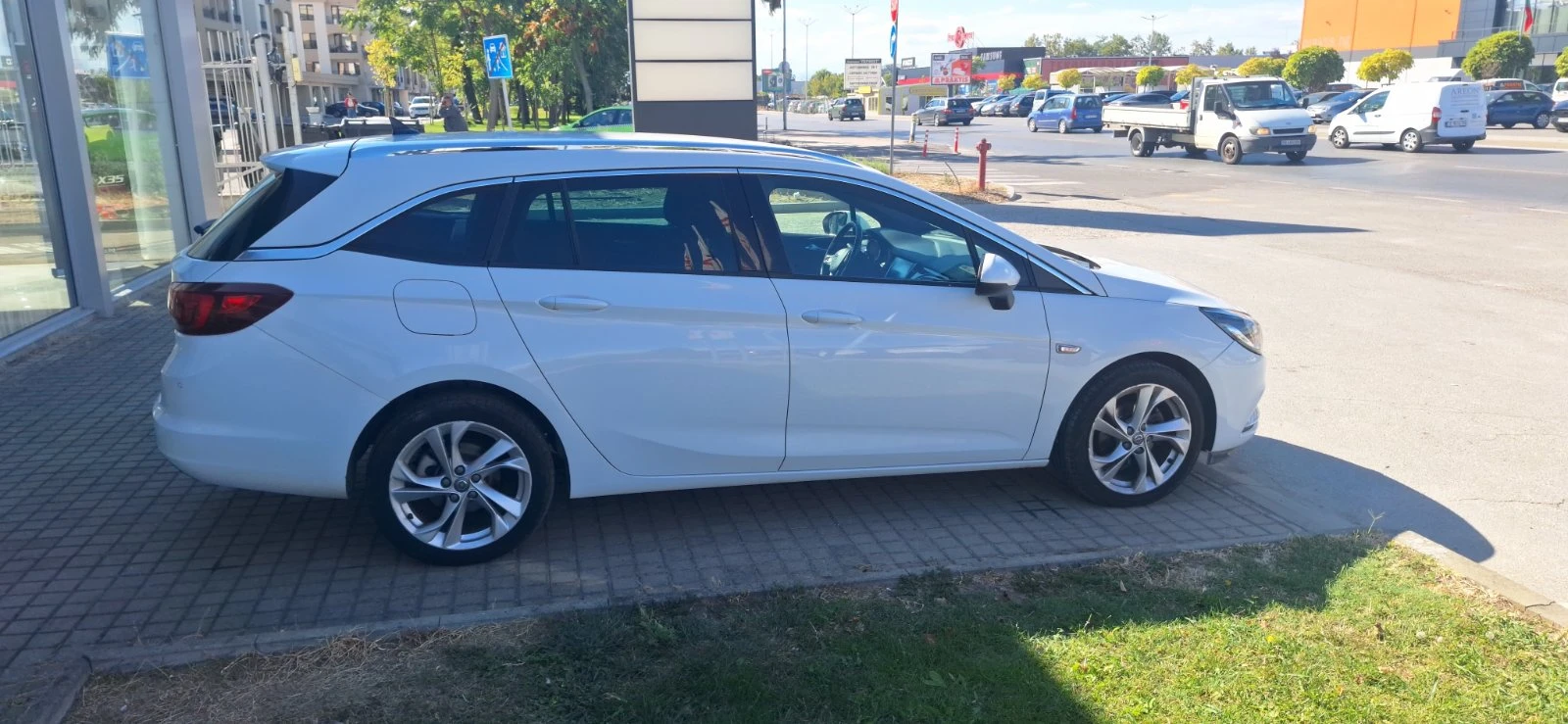 Opel Astra, снимка 4 - Автомобили и джипове - 56271418
