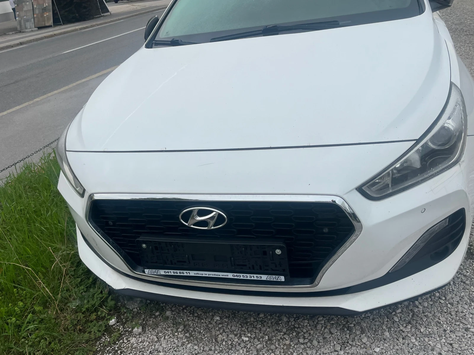Hyundai I30 1.6CRDI 110 kc, снимка 2 - Автомобили и джипове - 56272953
