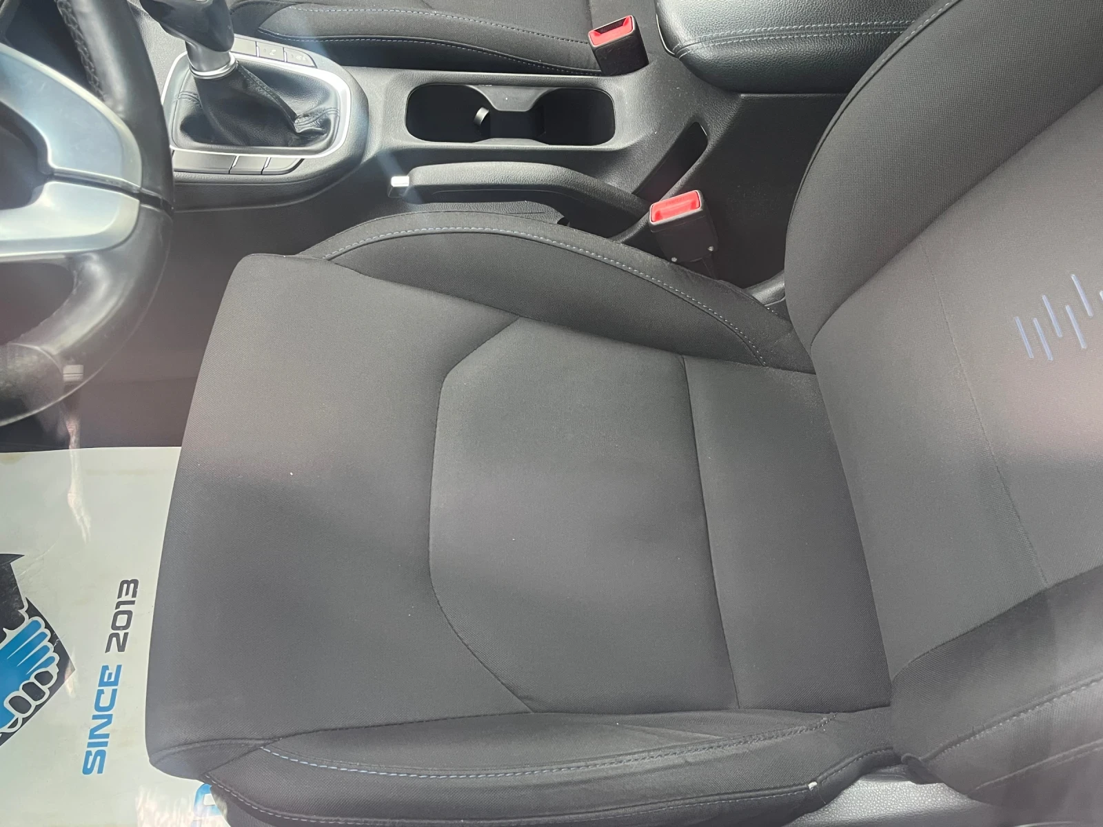 Hyundai I30 1.6CRDI 110 kc, снимка 7 - Автомобили и джипове - 56272953