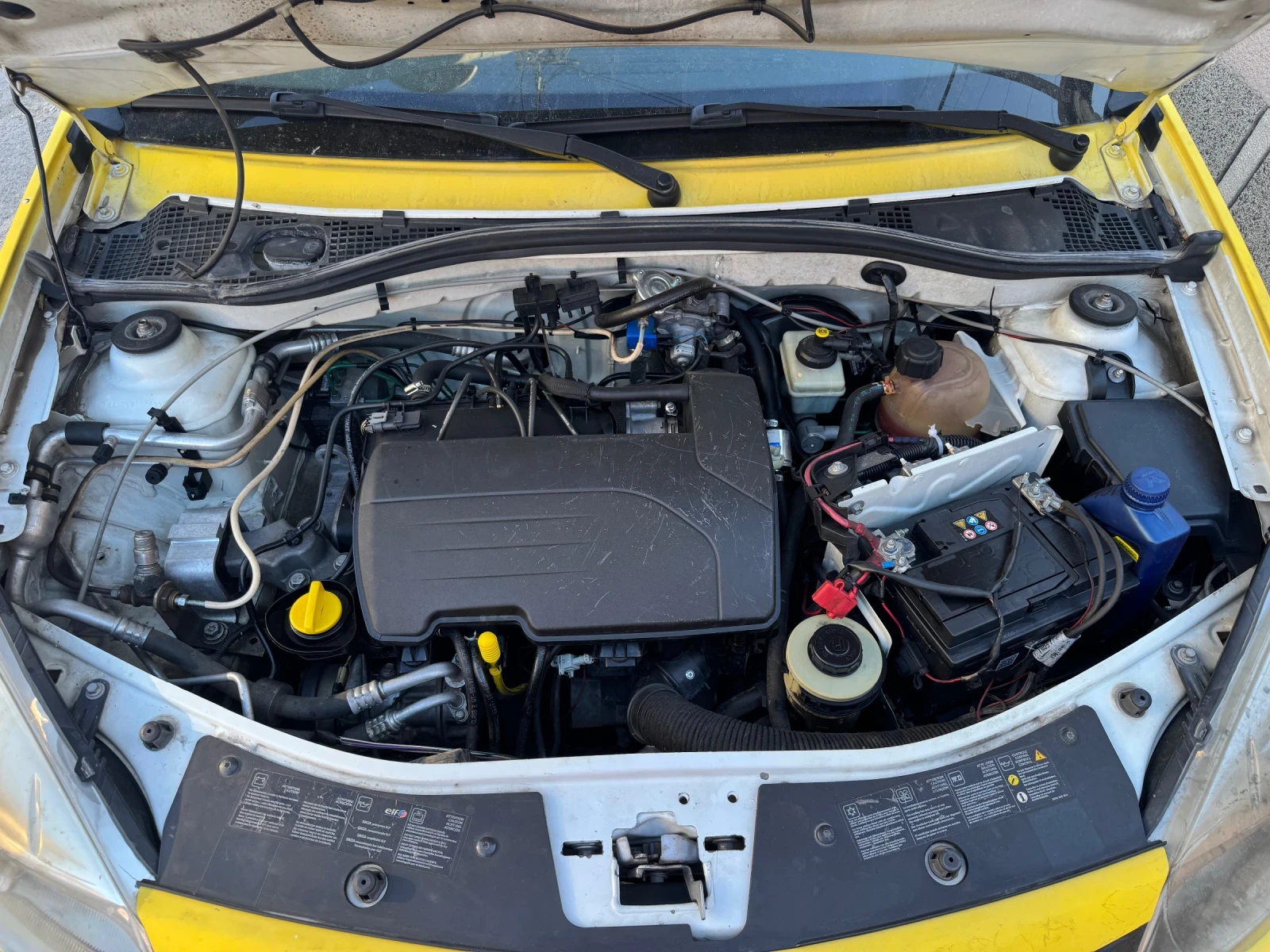 Dacia Sandero 1.2, снимка 8 - Автомобили и джипове - 56300176