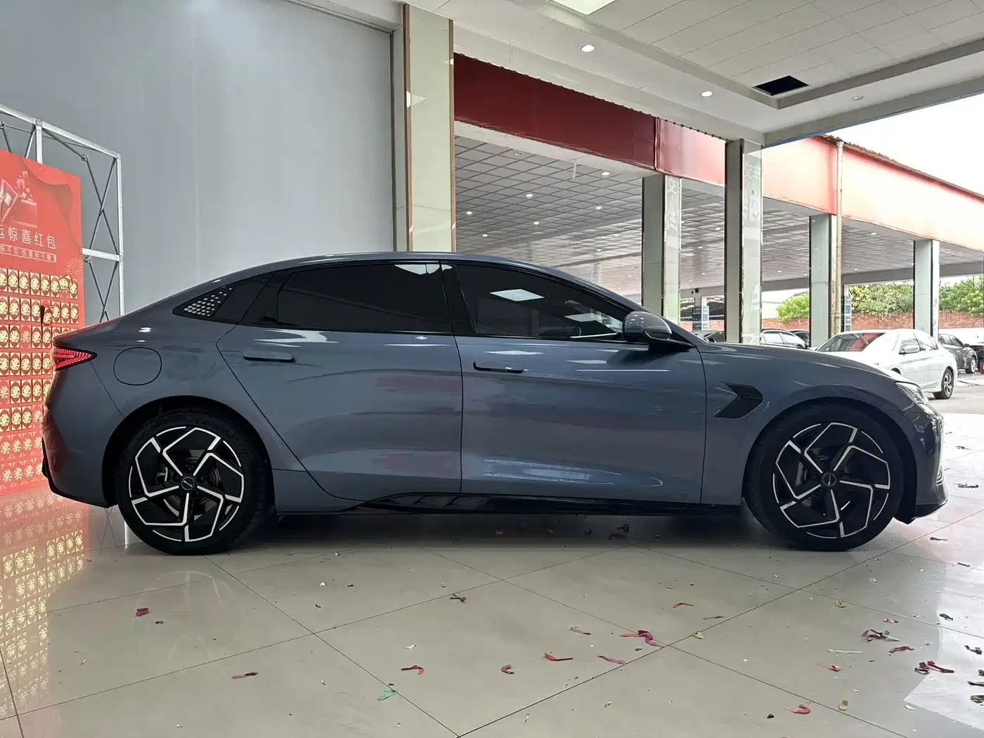 BYD Seal 2022 650km AWD Performance, снимка 2 - Автомобили и джипове - 56662818