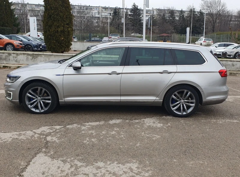 VW Passat GTE Plug-In-Hybrid -3 броя, снимка 4 - Автомобили и джипове - 36052514