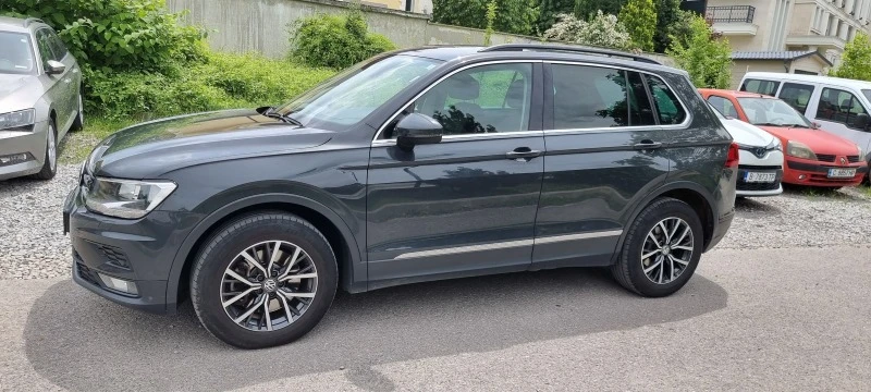 VW Touareg 2.0TDI 4motion, снимка 1 - Автомобили и джипове - 40200431