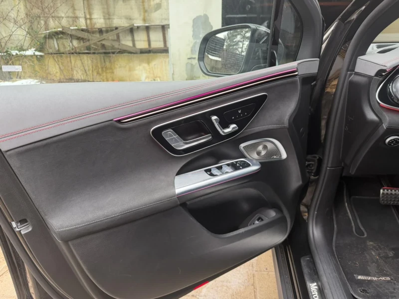 Mercedes-Benz EQE 500 SUV AMG , снимка 9 - Автомобили и джипове - 40200431