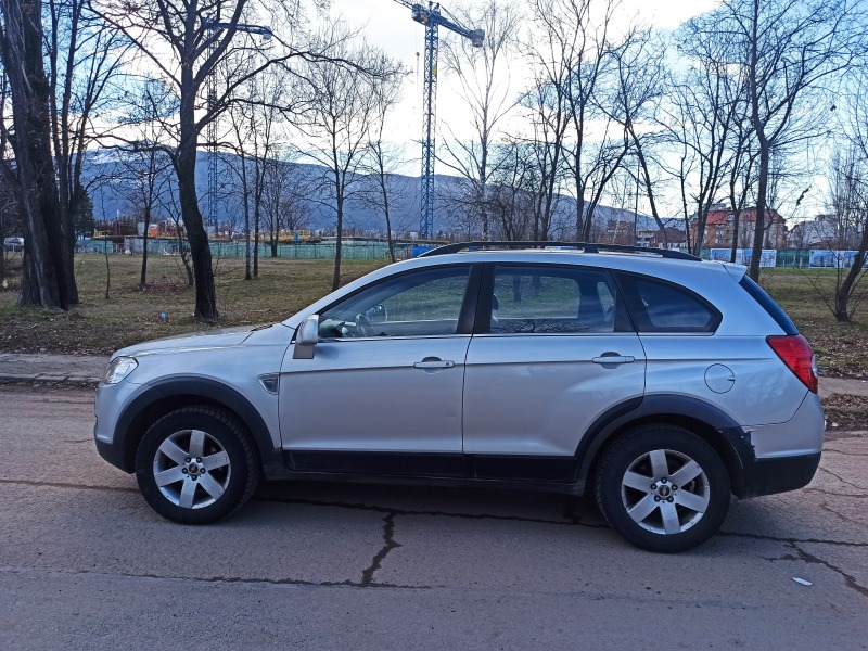 Chevrolet Captiva 2.0 TDI, снимка 2 - Автомобили и джипове - 45408658