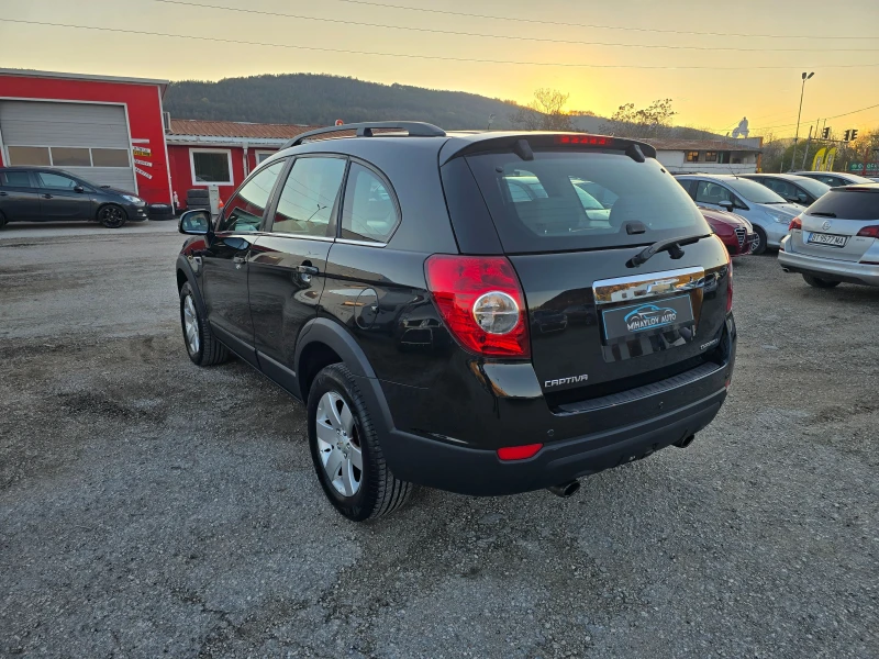 Chevrolet Captiva 2.2D 6+ 1 КАТО НОВА, снимка 5 - Автомобили и джипове - 52404299