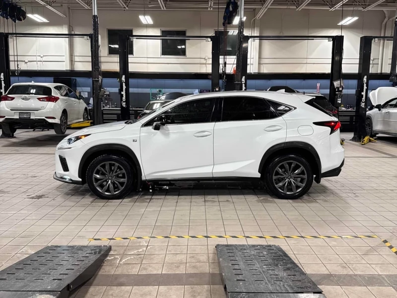 Lexus NX * 300 * CARFAX * БЕЗ ПЪРВОНАЧАЛНА ВНОСКА, снимка 2 - Автомобили и джипове - 52950457