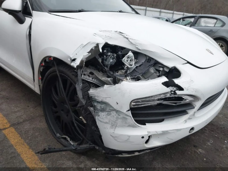 Porsche Cayenne 4.8L V-8 DI, DOHC, VVT, 400HP All Wheel Drive, снимка 11 - Автомобили и джипове - 53213354