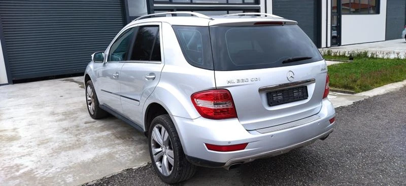 Mercedes-Benz ML 320 cdi FULL, снимка 8 - Автомобили и джипове - 46796354