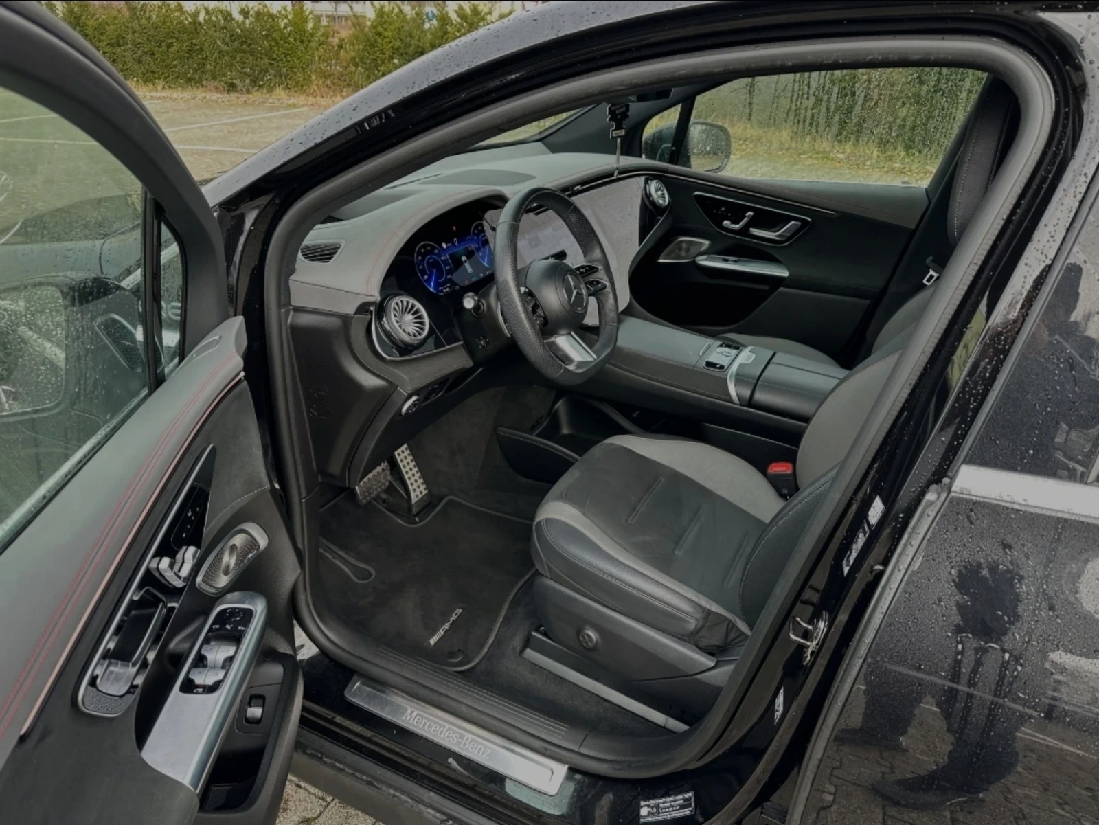 Mercedes-Benz EQE SUV AMG  - изображение 6