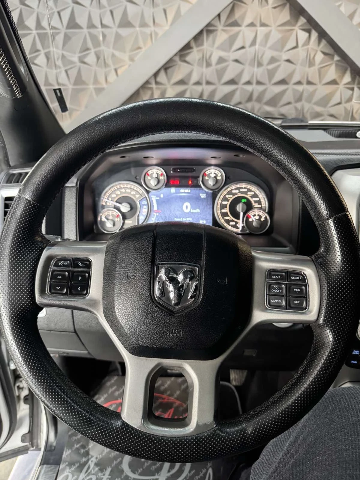 Dodge RAM 1500 5.7 * Шибедах *  - изображение 10
