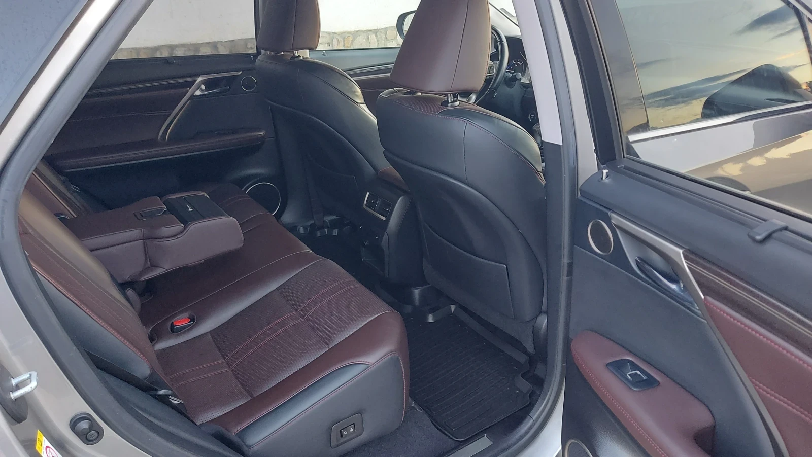 Lexus RX 450h � �������� ����� ��� �� �� ����  | Mobile.bg � ����������� 13