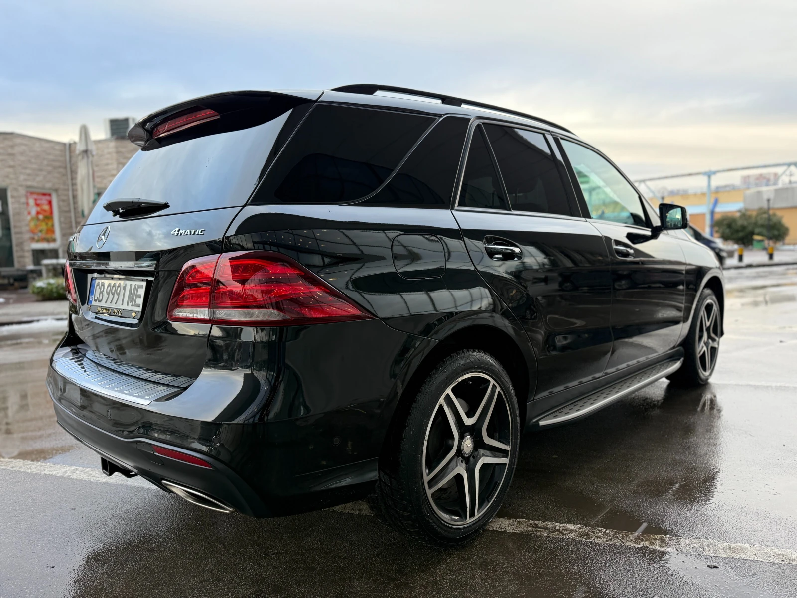 Mercedes-Benz GLE 500 6 МЕСЕЦА ГАРАНЦИЯ/AMG Пакет 136хил.км!!! - изображение 4