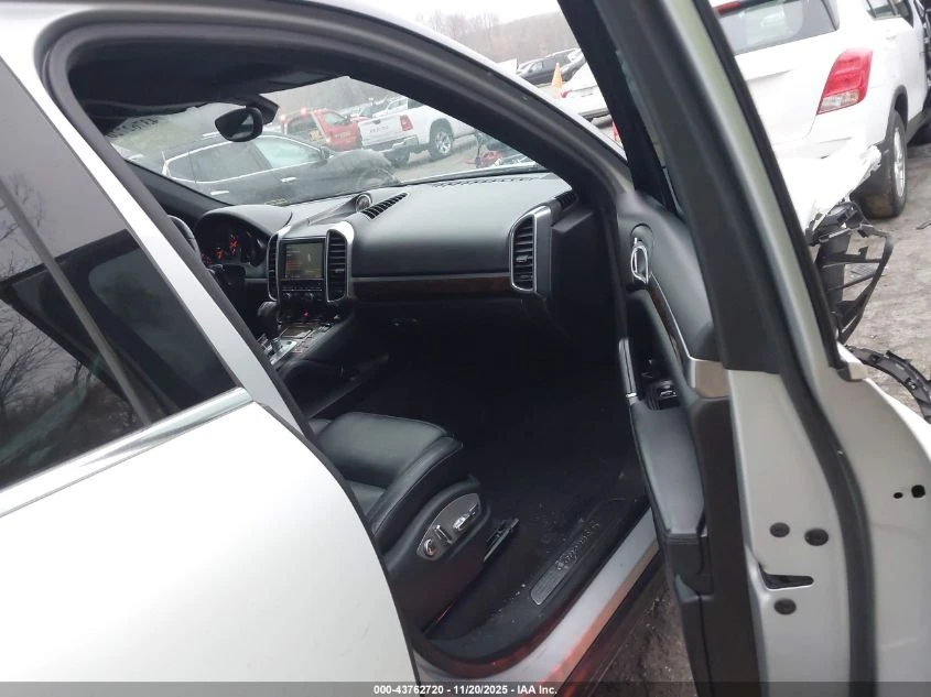 Porsche Cayenne 4.8L V-8 DI, DOHC, VVT, 400HP All Wheel Drive | Mobile.bg � ����������� 10