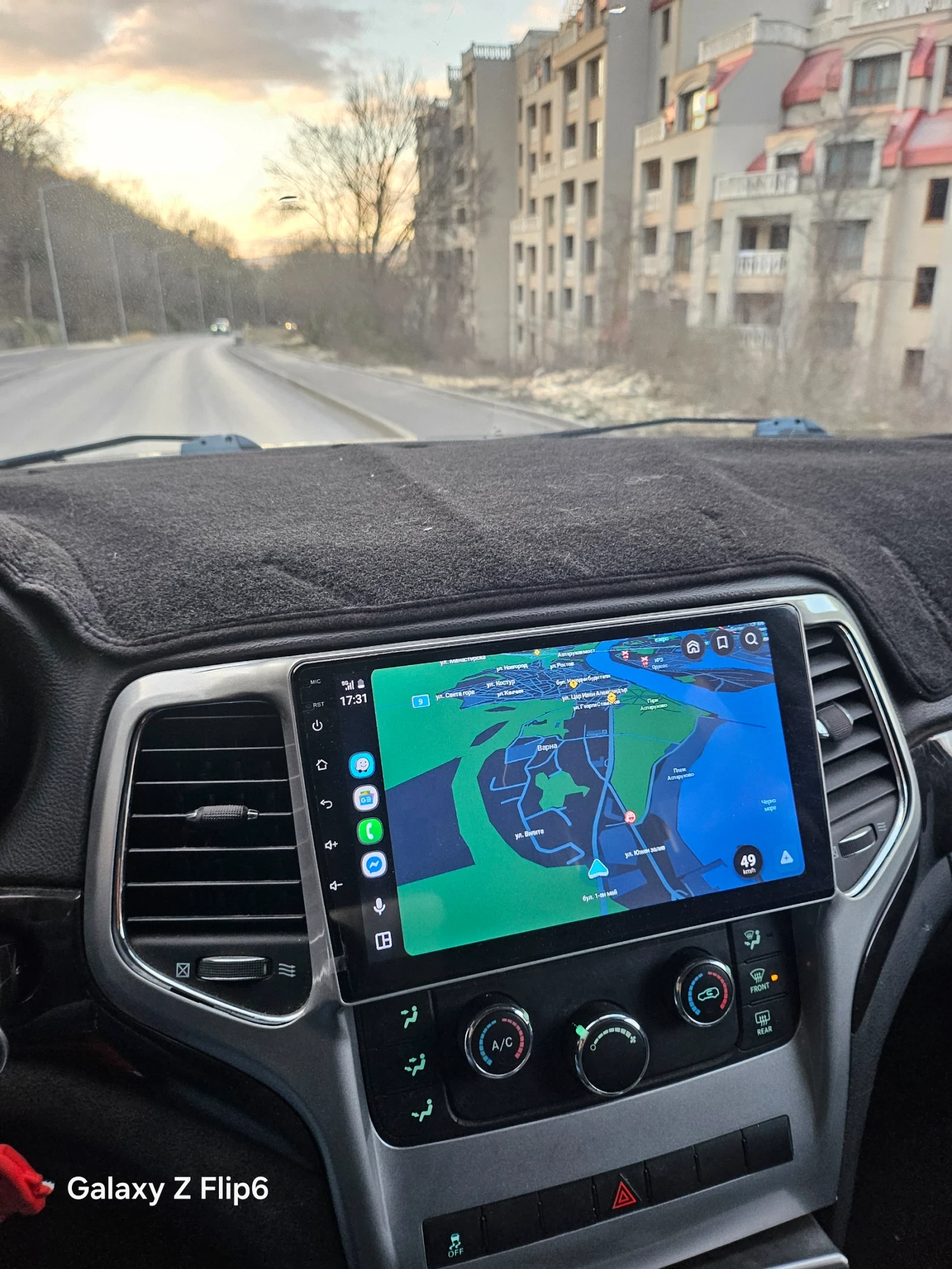 Jeep Grand cherokee  - изображение 4