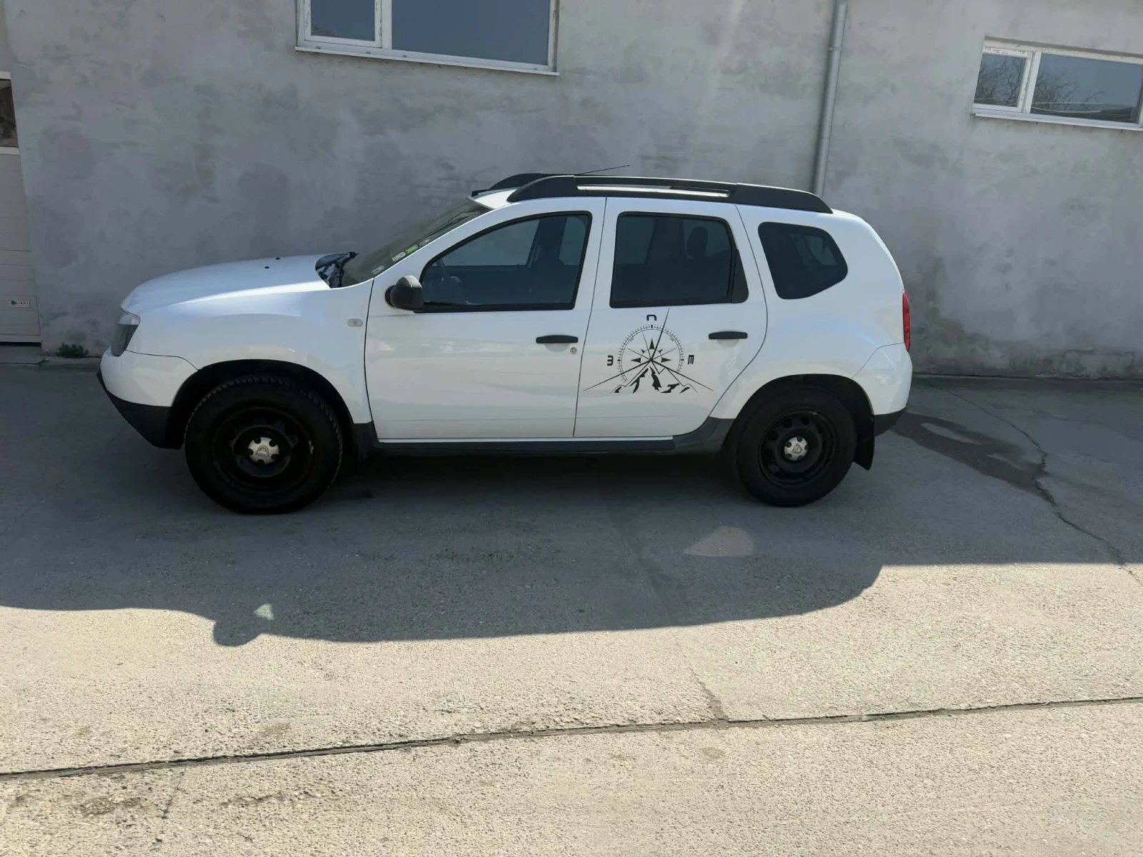 Dacia Duster, снимка 4 - Автомобили и джипове - 54059979