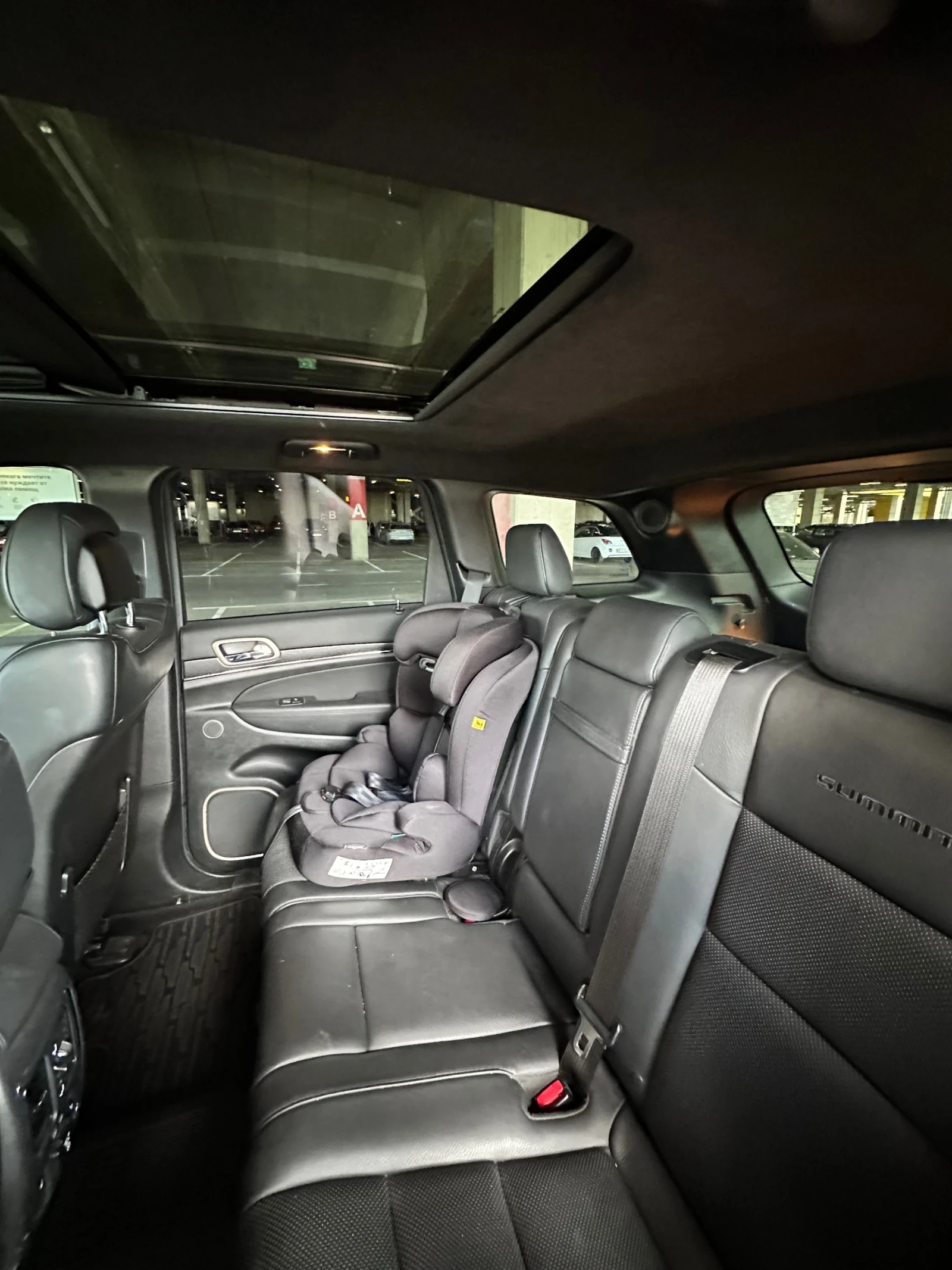 Jeep Grand cherokee 5, 7 HEMI SUMMIT, снимка 7 - Автомобили и джипове - 54669854
