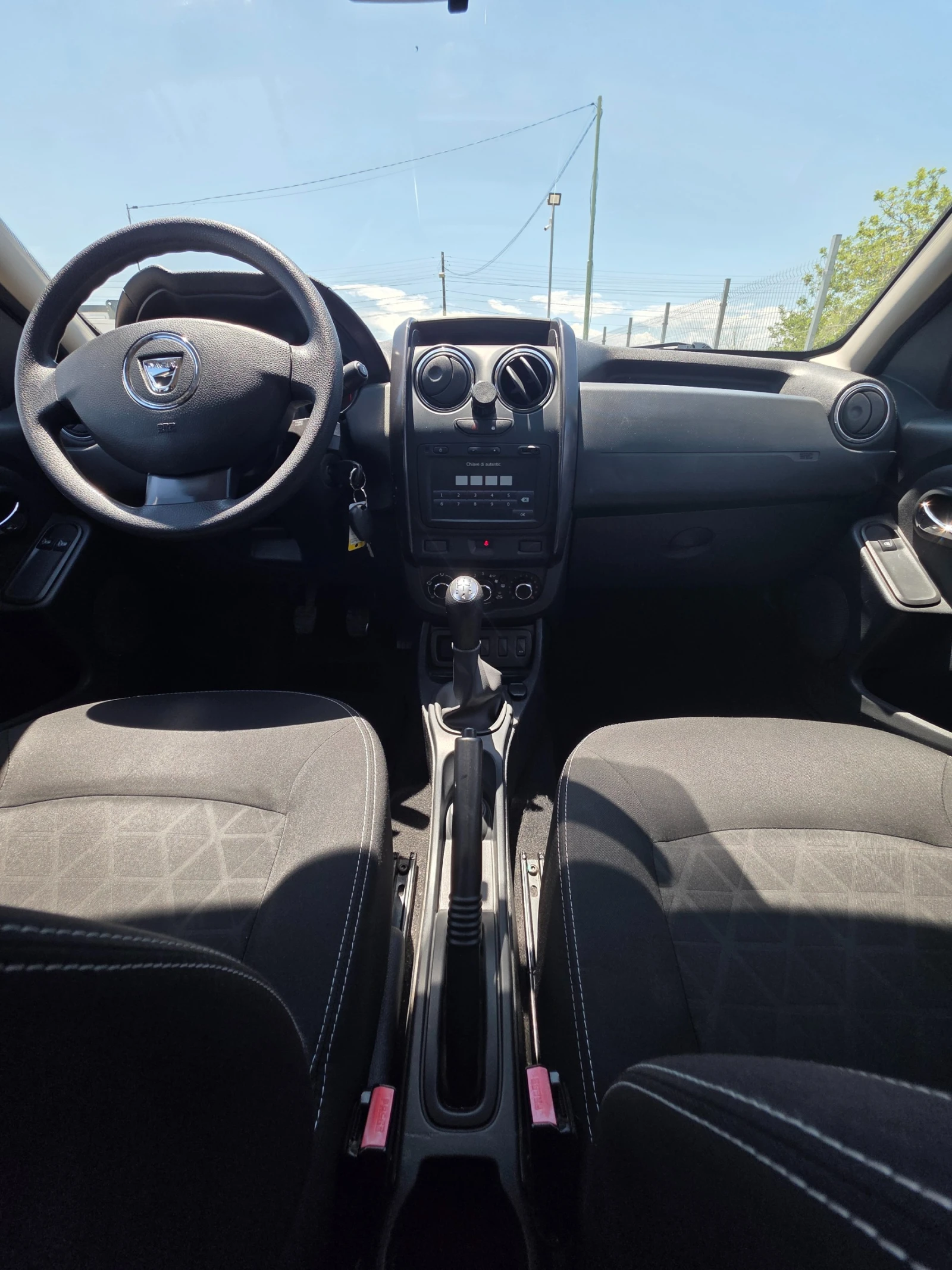 Dacia Duster 1.6 i-Ambiance-4x2-105hp-Facelift, снимка 10 - Автомобили и джипове - 55767661