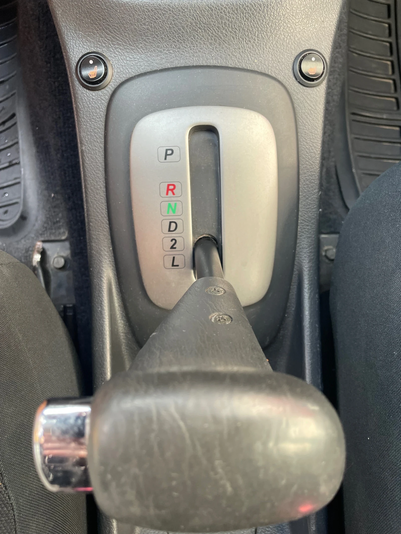 Daihatsu Terios 1.5 AWD автоматик, снимка 12 - Автомобили и джипове - 56542654