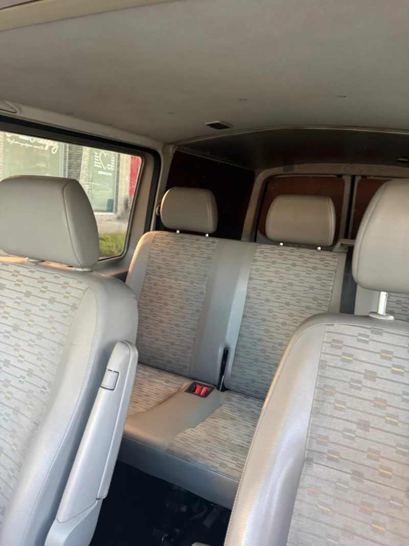 VW T5, снимка 12 - Бусове и автобуси - 53167546