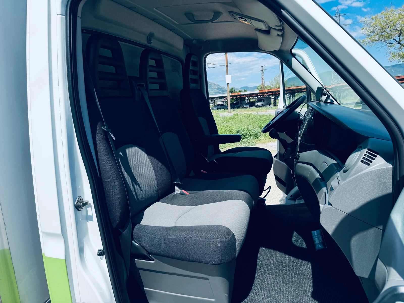 Iveco Daily  35S14 ХЛАДИЛЕН 12/220 V Внос от Швейцария  - изображение 7