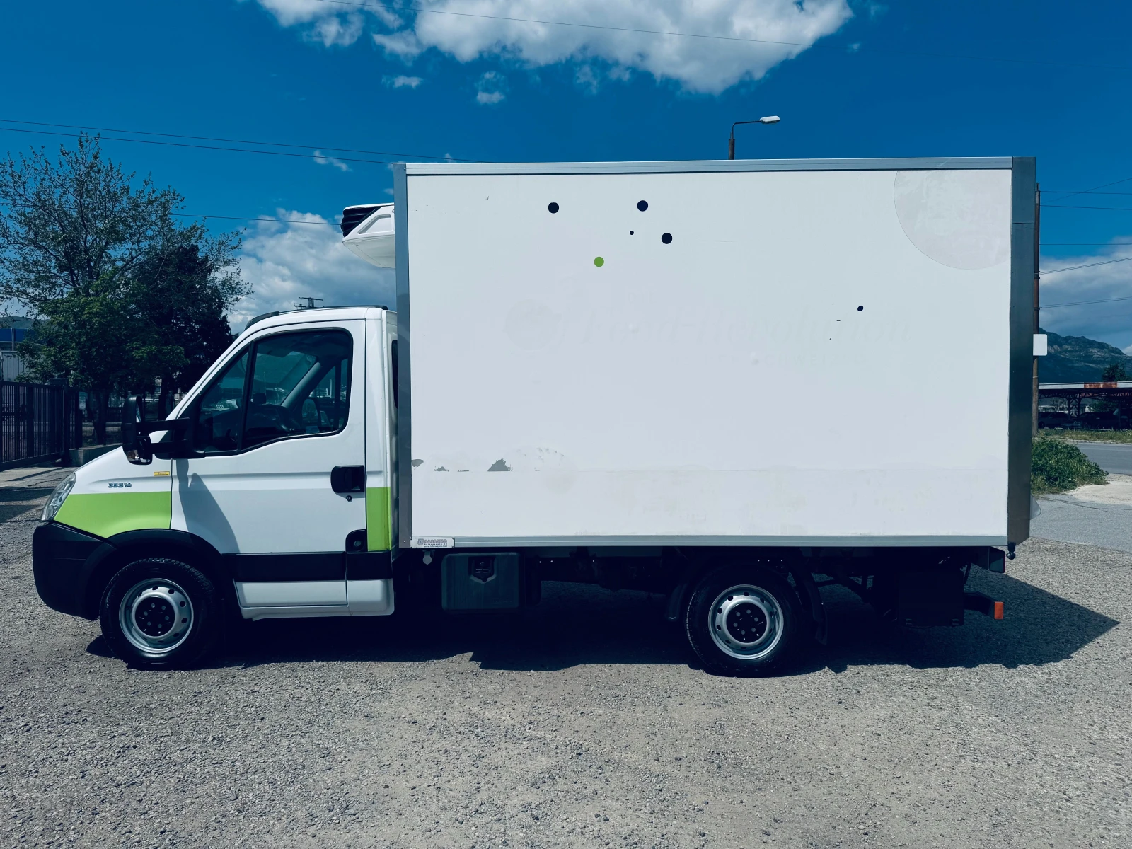 Iveco Daily  35S14 ХЛАДИЛЕН 12/220 V Внос от Швейцария  - изображение 4