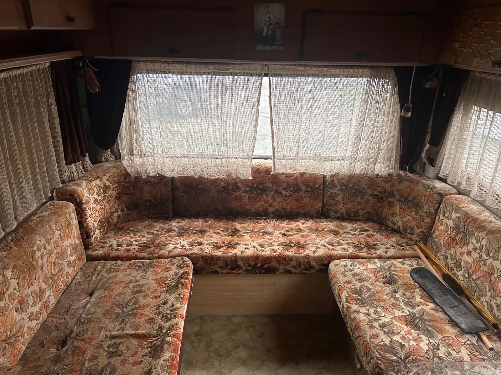 Каравана LMC Munsterland Luxus, снимка 8 - Каравани и кемпери - 55370798