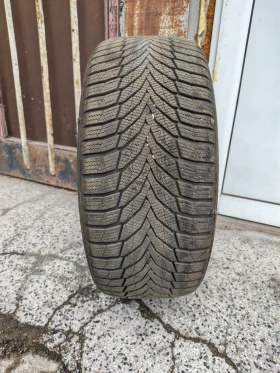 Гуми Зимни 245/45R18, снимка 1