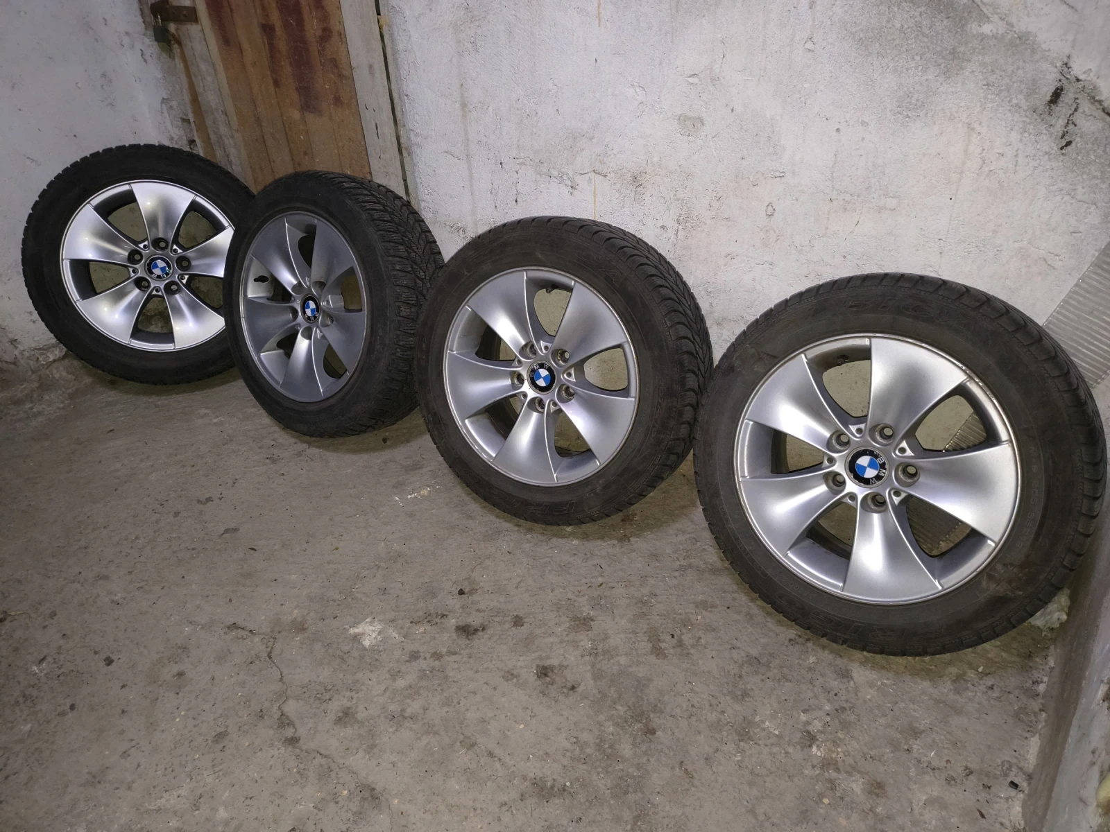 ���� � ������ 205/55R16 �� BMW 320 | Mobile.bg � ����������� 1
