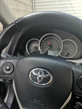 Toyota Auris Комби, снимка 6