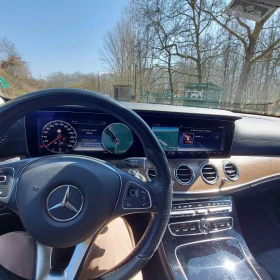Обява за продажба на Mercedes-Benz E 220 4MATIC Ambient, 9G Tronic, от Силвър Стар ~59 500 лв. - изображение 11