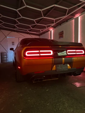 Dodge Challenger  6, 4 SRT | Mobile.bg    14