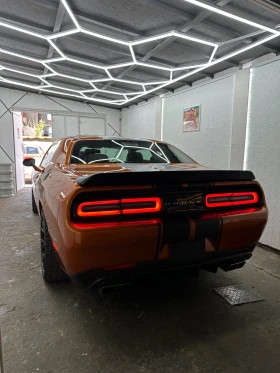 Dodge Challenger  6, 4 SRT | Mobile.bg    4