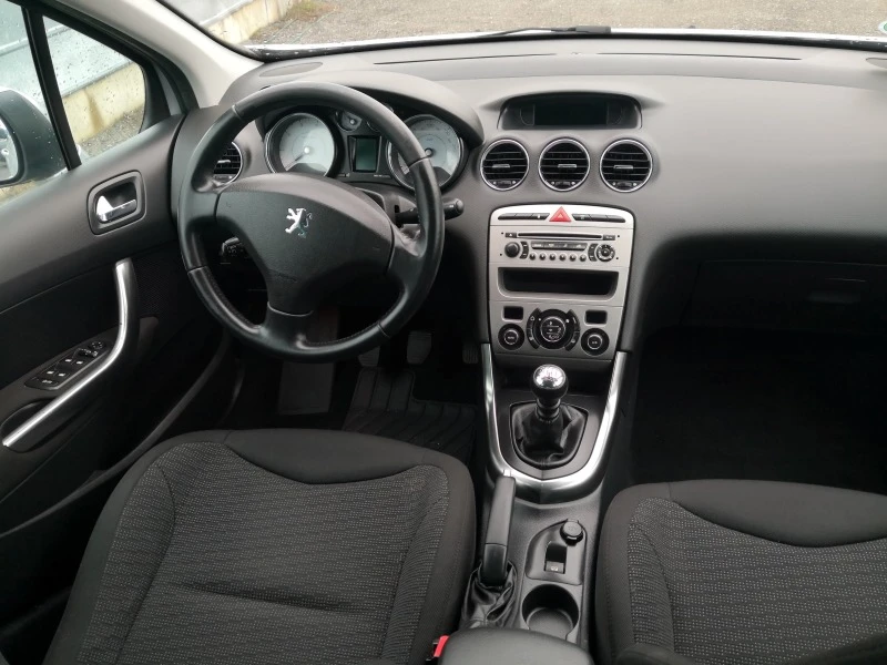 Peugeot 308 1.6i, снимка 9 - Автомобили и джипове - 48415127