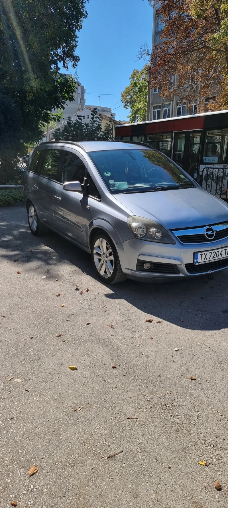 Opel Zafira, снимка 1 - Автомобили и джипове - 48244875