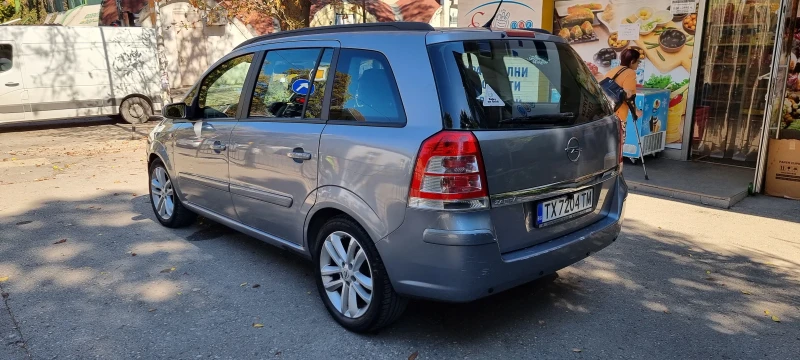 Opel Zafira, снимка 5 - Автомобили и джипове - 48244875