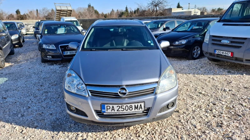 Opel Astra 1.7CDTI facelift , снимка 1 - Автомобили и джипове - 48433734