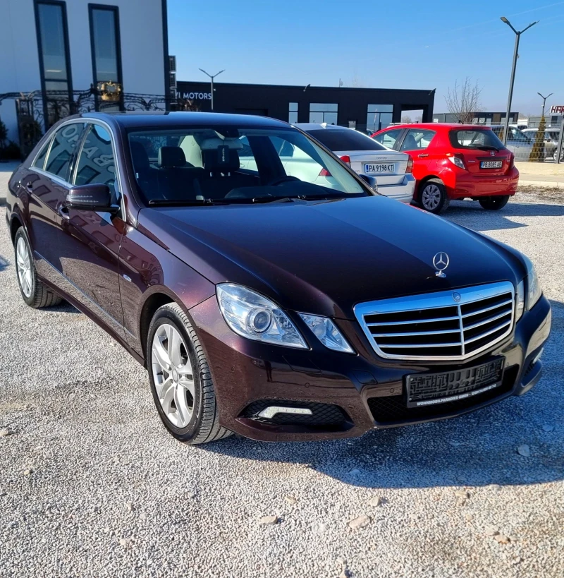 Mercedes-Benz E 220 Германия, 180 000 км, AVANTGARDE, снимка 1 - Автомобили и джипове - 49060979