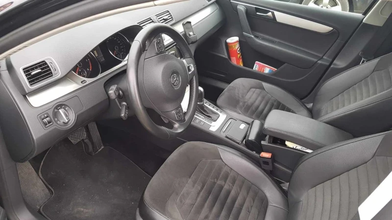 VW Passat, снимка 10 - Автомобили и джипове - 51523536