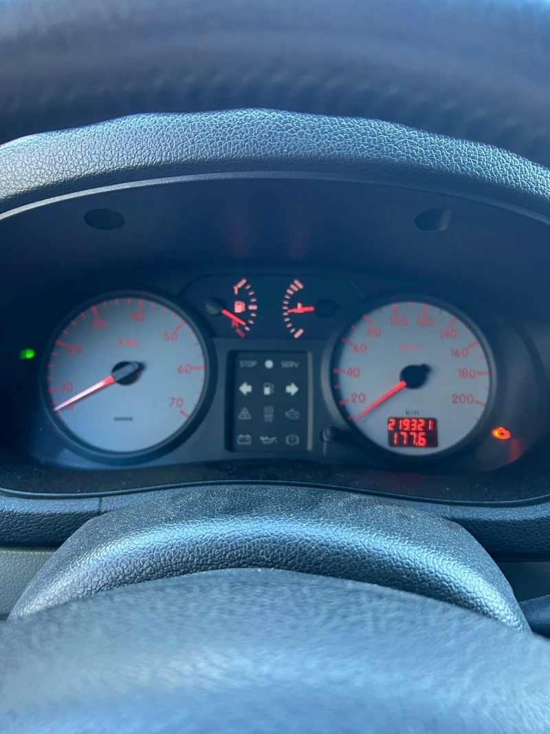 Renault Kangoo 1.6i 4х4 Климатик Газ, снимка 10 - Автомобили и джипове - 51542087