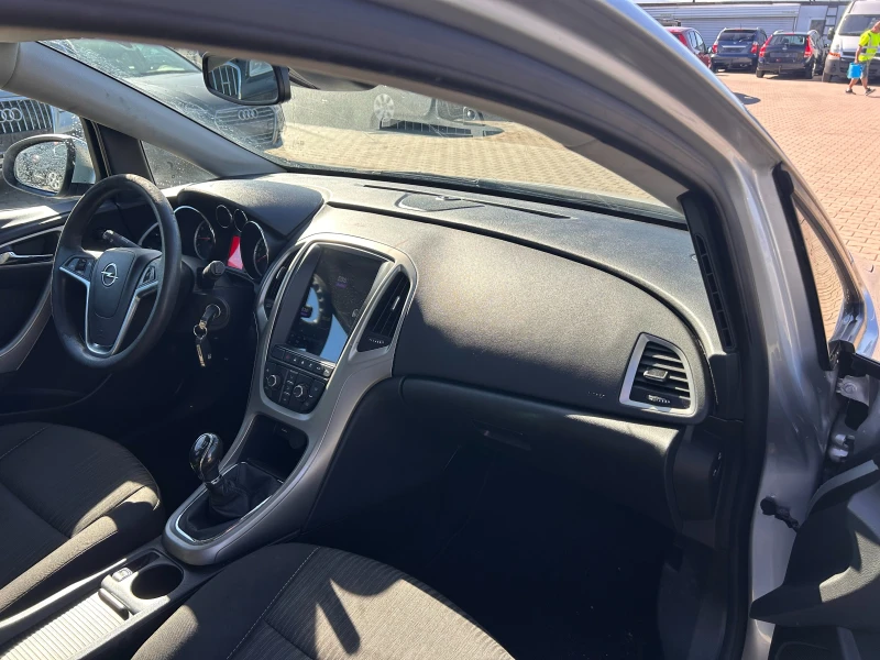 Opel Astra 1.4 NAVI EURO 5, снимка 10 - Автомобили и джипове - 51759278