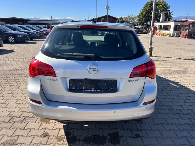 Opel Astra 1.4 NAVI EURO 5, снимка 7 - Автомобили и джипове - 51759278
