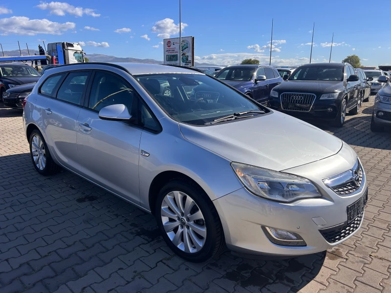 Opel Astra 1.4 NAVI EURO 5, снимка 4 - Автомобили и джипове - 51759278